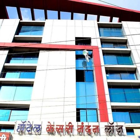 Hotel Kesari Nandan Lātūr Exterior foto